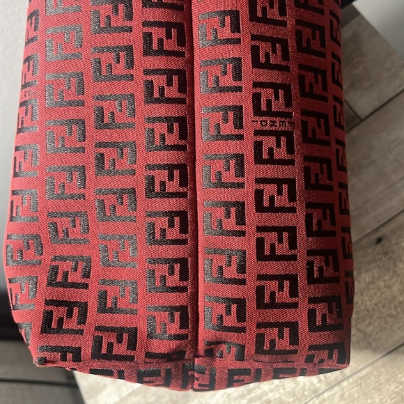 FENDI Red Logo Tote Bag with pouch - Picture 11 of 12